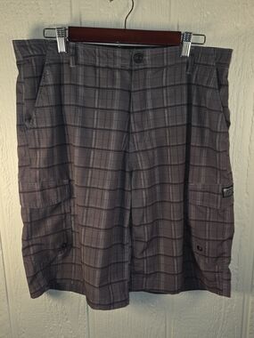Matix Men's Gray Plaid Cargo Shorts, Size 34